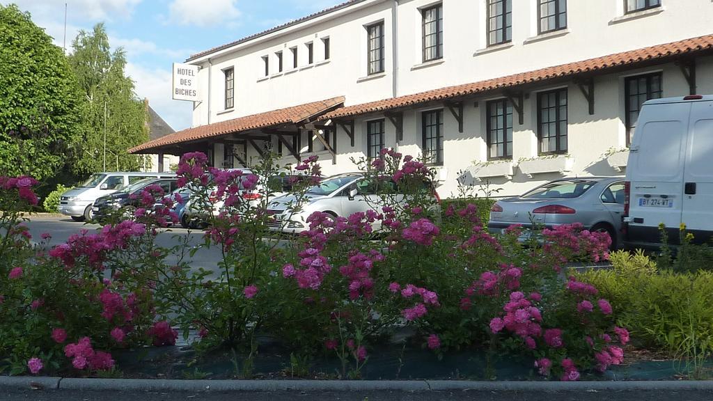 Hotel Des Biches Nuaillé Exteriör bild
