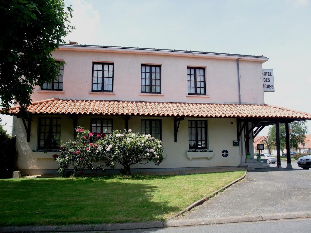 Hotel Des Biches Nuaillé Exteriör bild